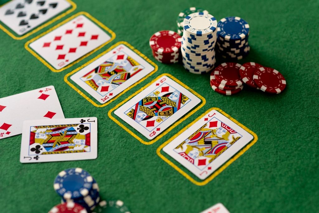 10 Online Poker Tips And Tricks From The Pros 2 Friends Having Fun While Playing Poker 23 2149273960