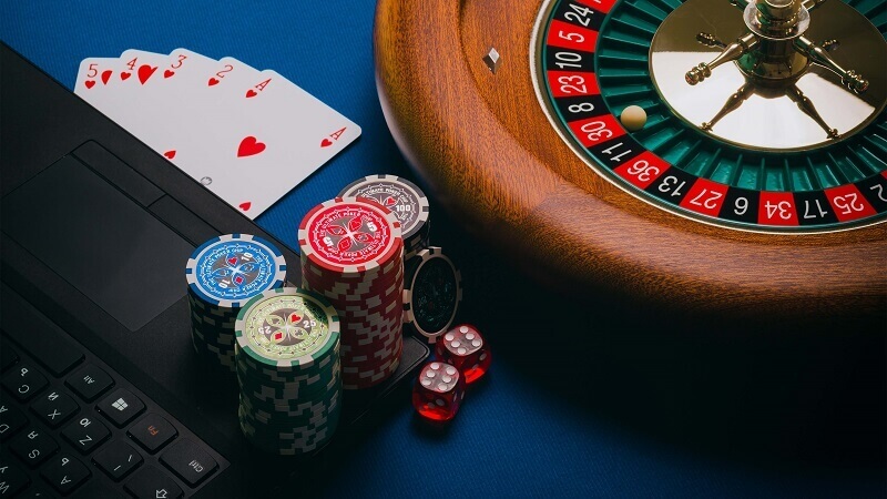 The Psychology Of Casino Games: What Keeps Us Playing? 2 The Psychology Behind Casino Design And How It Affects Players